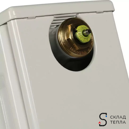 Радиатор стальной KERMI FTV 22 - высота 400 мм, длина 700 мм с нижним подключением. Вид 10.