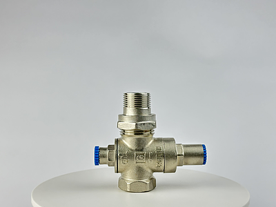 Редуктор давления поршневой с американкой под манометр 3/4' Candan CM-3554