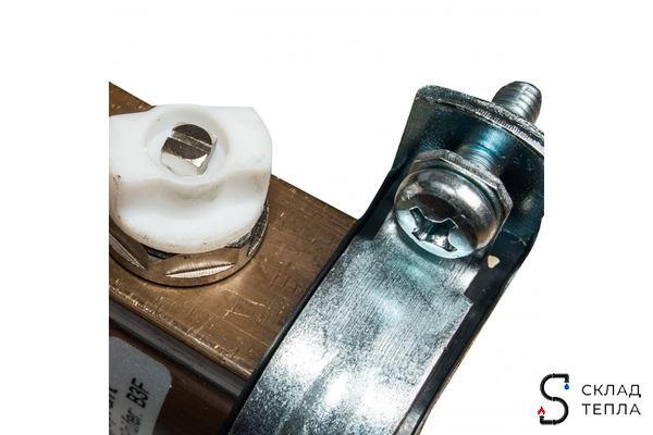 Коллекторная группа WATTS HKV/A - 1"ВР/ВР на 2 контура 3/4"EK (латунь). Вид 5.