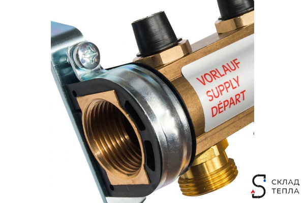 Коллекторная группа WATTS HKV - 1"ВР/ВР на 5 контуров 3/4"EK (с вентилями, латунь). Вид 2.