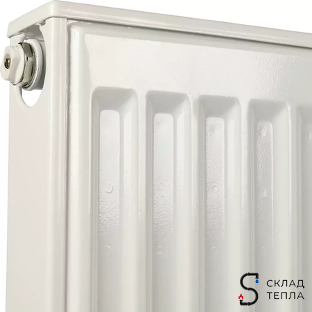 Радиатор стальной KERMI FTV 11 - высота 500 мм, длина 1200 мм с нижним подключением. Вид 15.