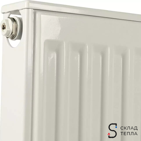 Радиатор стальной KERMI FTV 11 - высота 400 мм, длина 3000 мм с нижним подключением. Вид 6.