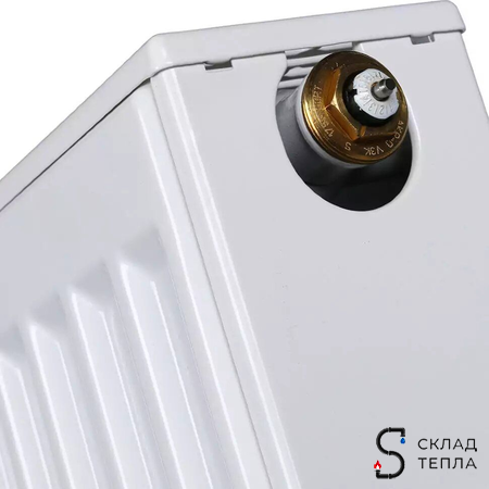 Радиатор стальной KERMI FTV 22 - высота 900 мм, длина 2600 мм с нижним подключением. Вид 9.