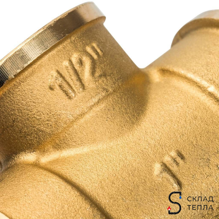 Тройник латунный резьбовой переходной STOUT (ВР) - 1" x 1/2" x 1". Вид 8.