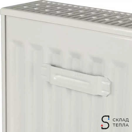 Радиатор стальной KERMI FTV 22 - высота 400 мм, длина 1400 мм с нижним подключением. Вид 4.