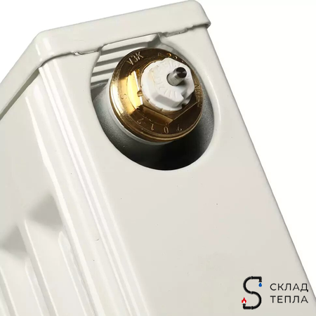 Радиатор стальной KERMI FTV 12 - высота 400 мм, длина 3000 мм с нижним подключением. Вид 9.