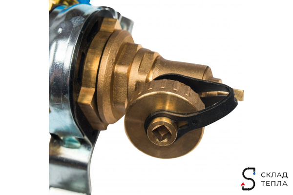 Коллекторная группа WATTS HKV - 1"ВР/ВР на 6 контуров 3/4"EK (с вентилями, латунь). Вид 6.