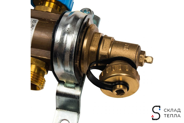 Коллекторная группа WATTS HKV - 1"ВР/ВР на 9 контуров 3/4"EK (с вентилями, латунь). Вид 4.