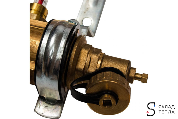 Коллекторная группа WATTS HKV/T - 1"ВР на 12 контуров 3/4"EK (с вентилями и расходомерами, латунь). Вид 4.