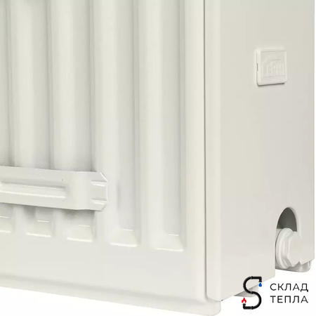 Радиатор стальной KERMI FTV 33 - высота 200 мм, длина 3000 мм с нижним подключением. Вид 11.