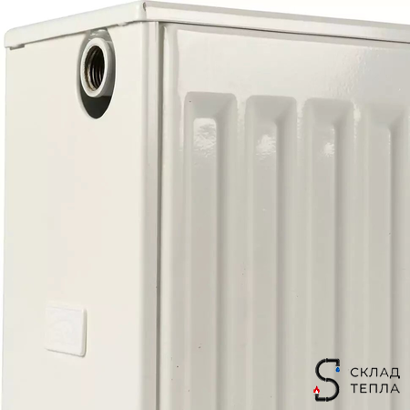 Радиатор стальной KERMI FKO 33 - высота 200 мм, длина 700 мм с боковым подключением. Вид 6.