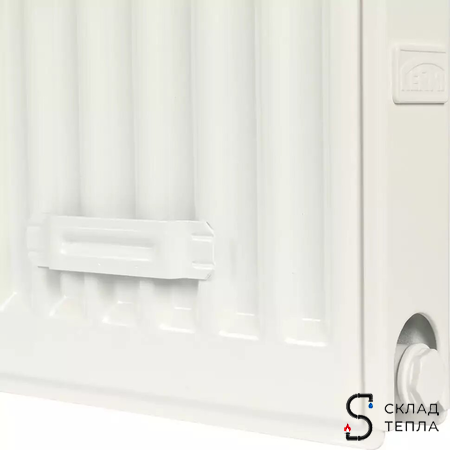 Радиатор стальной KERMI FTV 12 - высота 300 мм, длина 900 мм с нижним подключением. Вид 11.