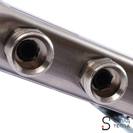 Коллекторная группа Uponor Vario S - 1" на 4 контура 3/4" (расходомеры, клапаны, сливные краны). Вид 3.